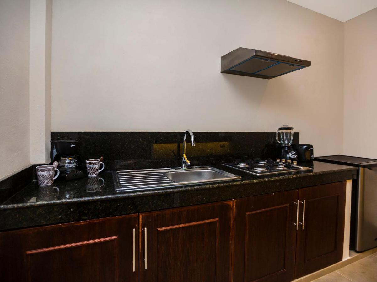 סלסטון Hotel Beach Don Gonzalo מראה חיצוני תמונה