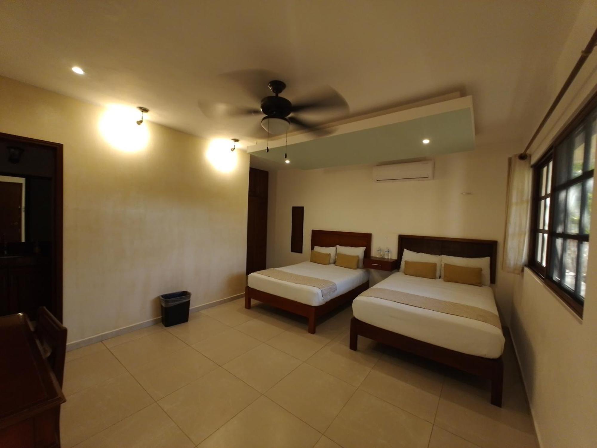 סלסטון Hotel Beach Don Gonzalo מראה חיצוני תמונה
